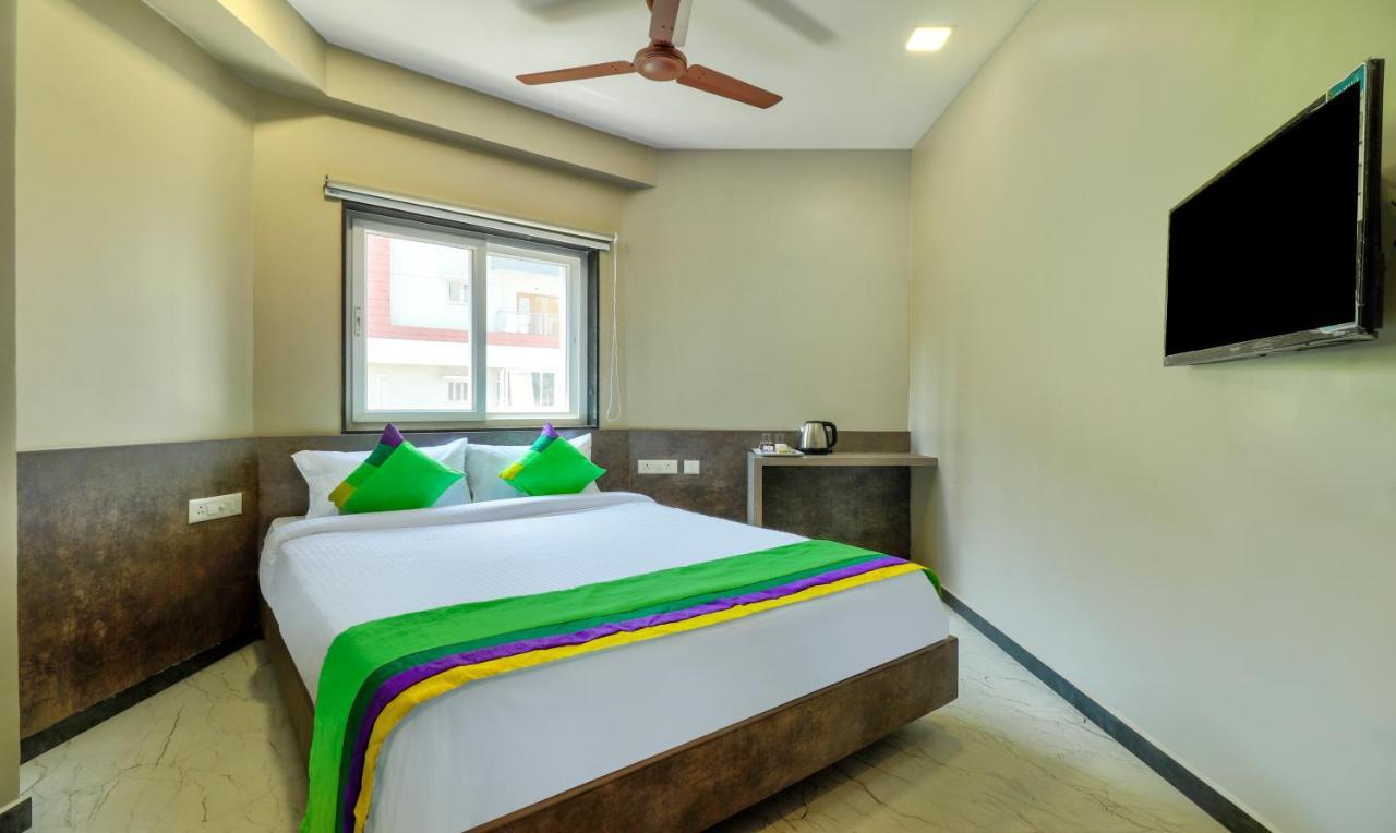 Treebo Sriz Cozy Seethamadhara Вишакхапатнам Экстерьер фото